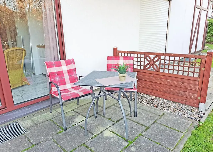 Kleine Mit Terrasse Und Gartenblick Gustow (Vorpommern-Rugen)